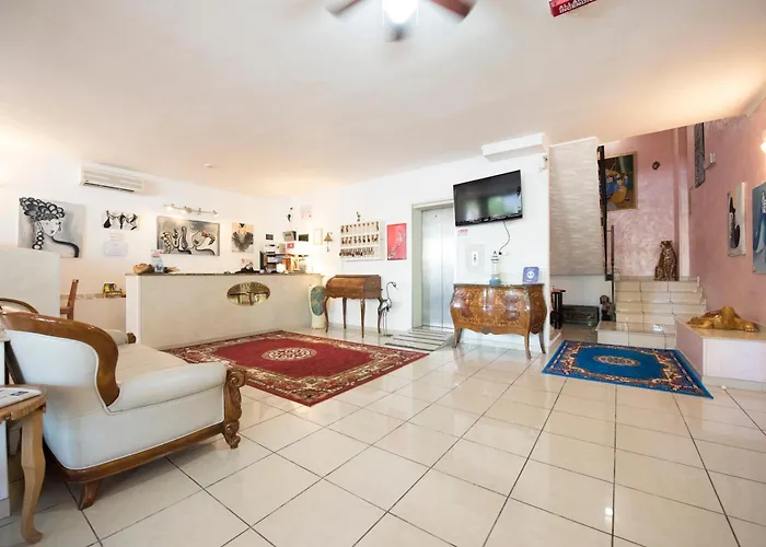 Settebello فندق تْشيزيناتيكو